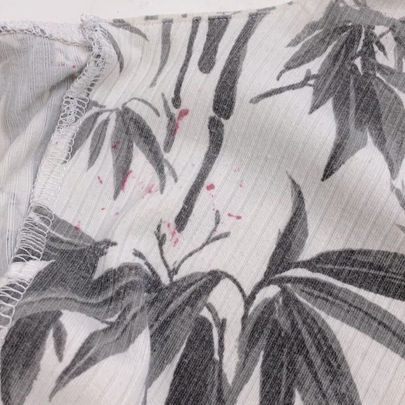 Me to We Halter Sleeveless crop top Small white Gray Tropical floral stretch - Picture 9 of 11